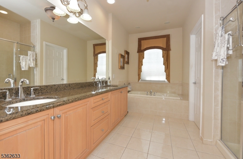 Summit  Pointe - Residential