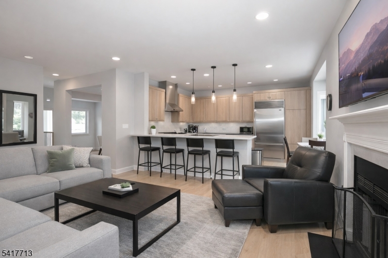Summit  Pointe - Residential