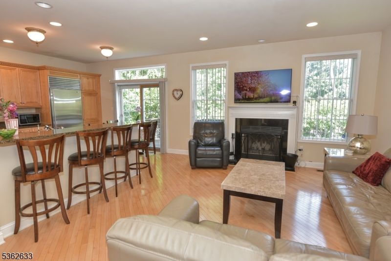 Summit  Pointe - Residential