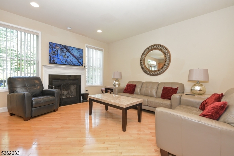 Summit  Pointe - Residential