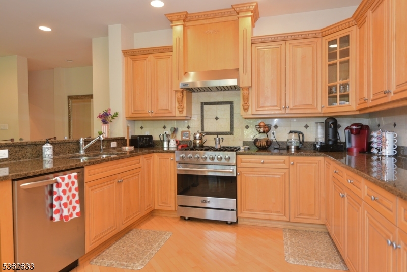 Summit  Pointe - Residential