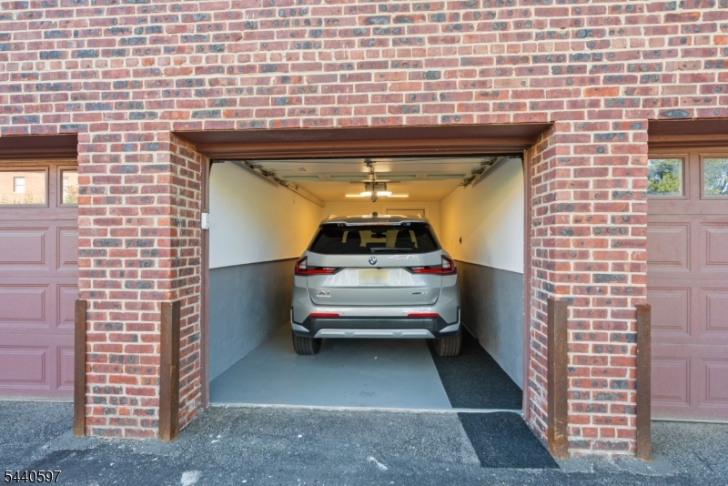 Gateway Manor - Residential