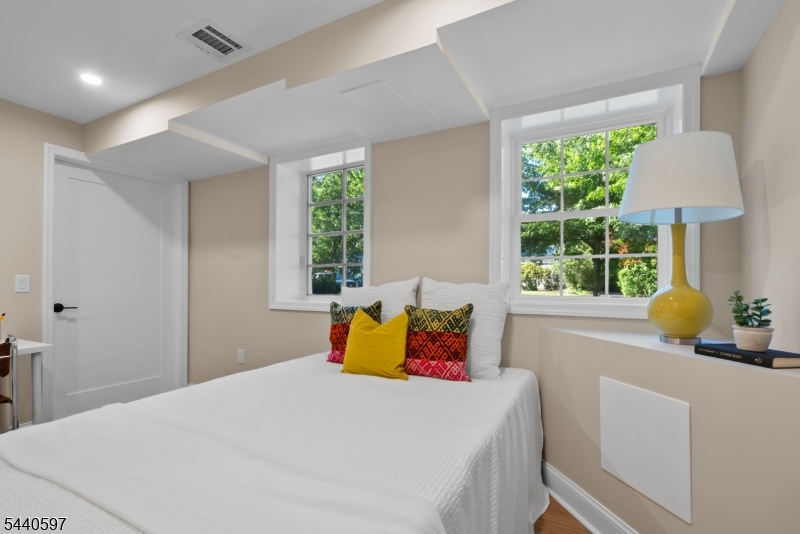 Gateway Manor - Residential