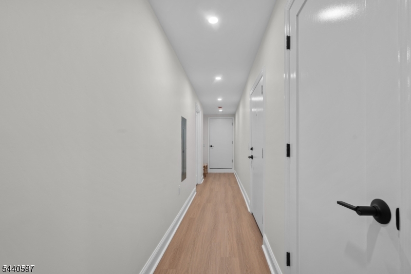 Gateway Manor - Residential