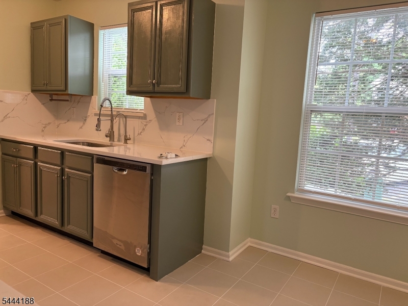 Montgomery Hills - Residential