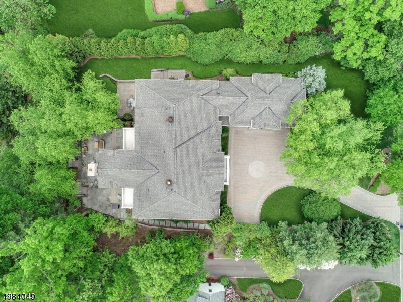 OLD SHORT HILLS - Residential