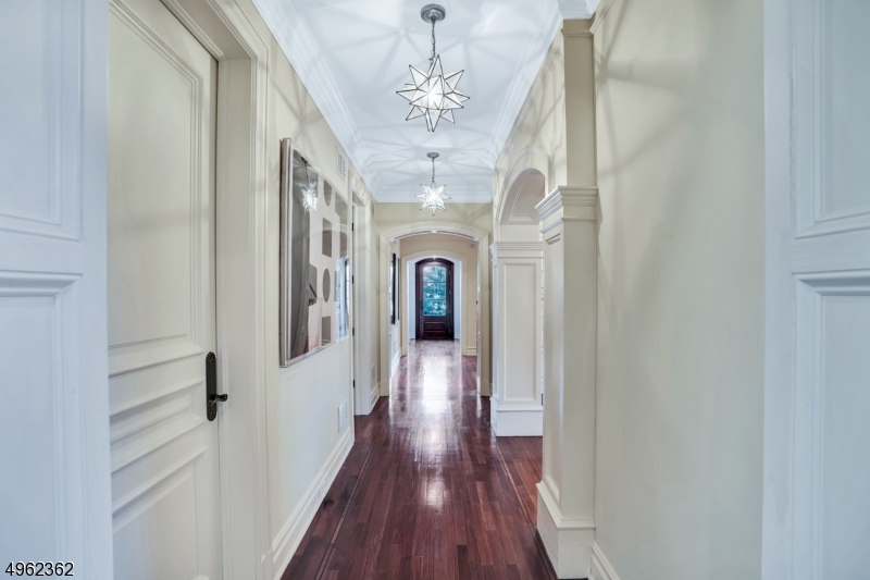OLD SHORT HILLS - Residential