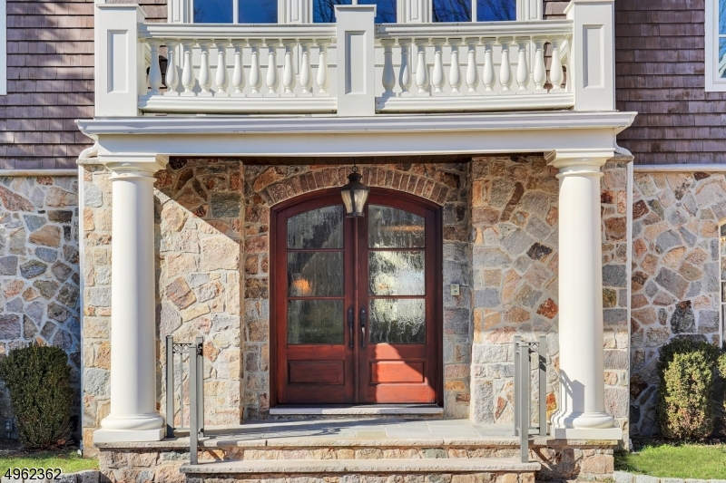 OLD SHORT HILLS - Residential