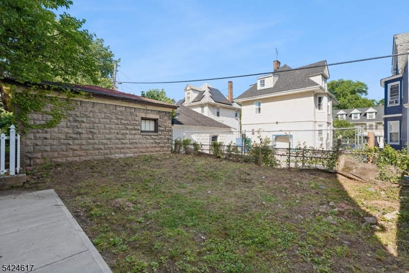Upper Clinton Hill - Residential Income