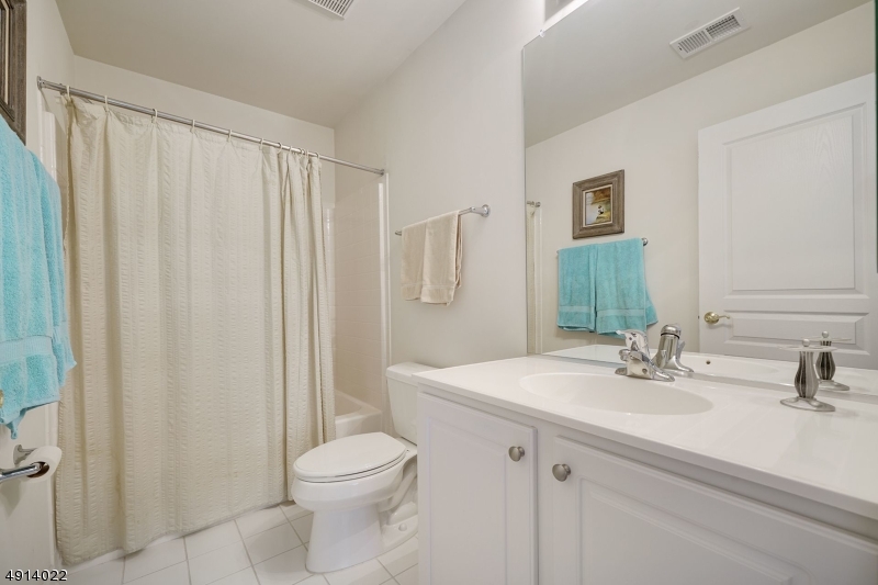 SOMERSET RUN - Residential