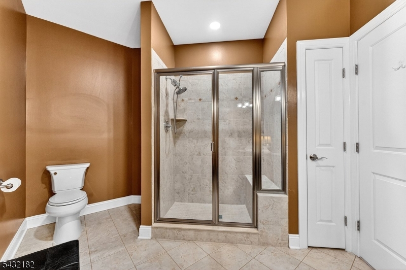 River Trace at Branchburg - Residential