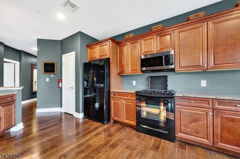 River Trace at Branchburg - Residential