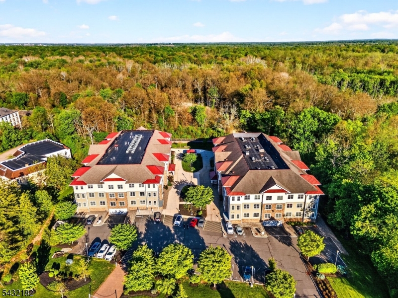 River Trace at Branchburg - Residential