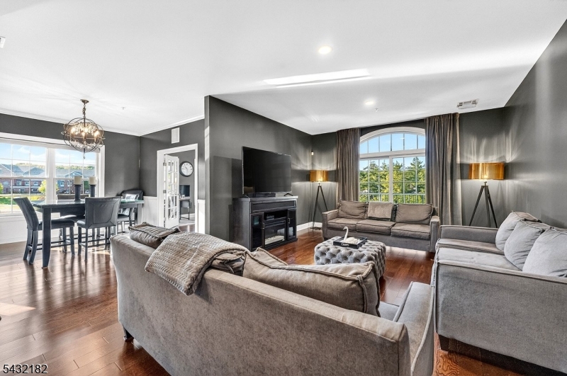River Trace at Branchburg - Residential