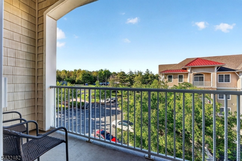 River Trace at Branchburg - Residential