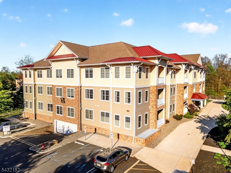 River Trace at Branchburg - Residential