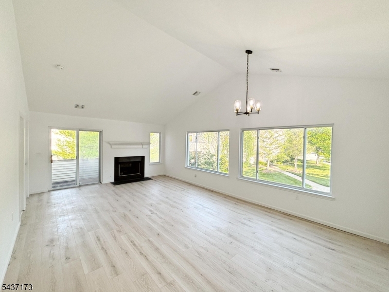 Falcon Ridge - Residential