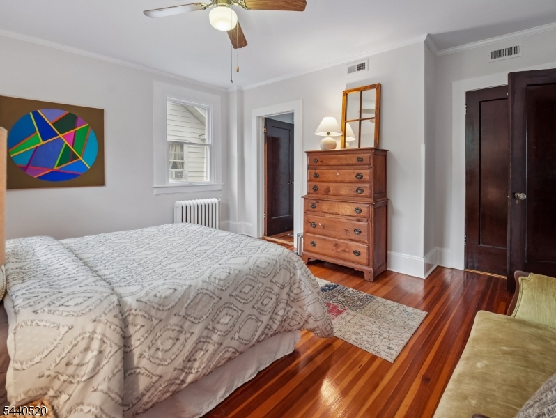 Tuxedo Park - Residential