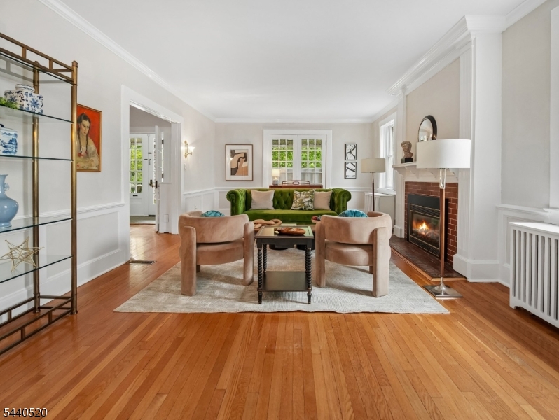 Tuxedo Park - Residential