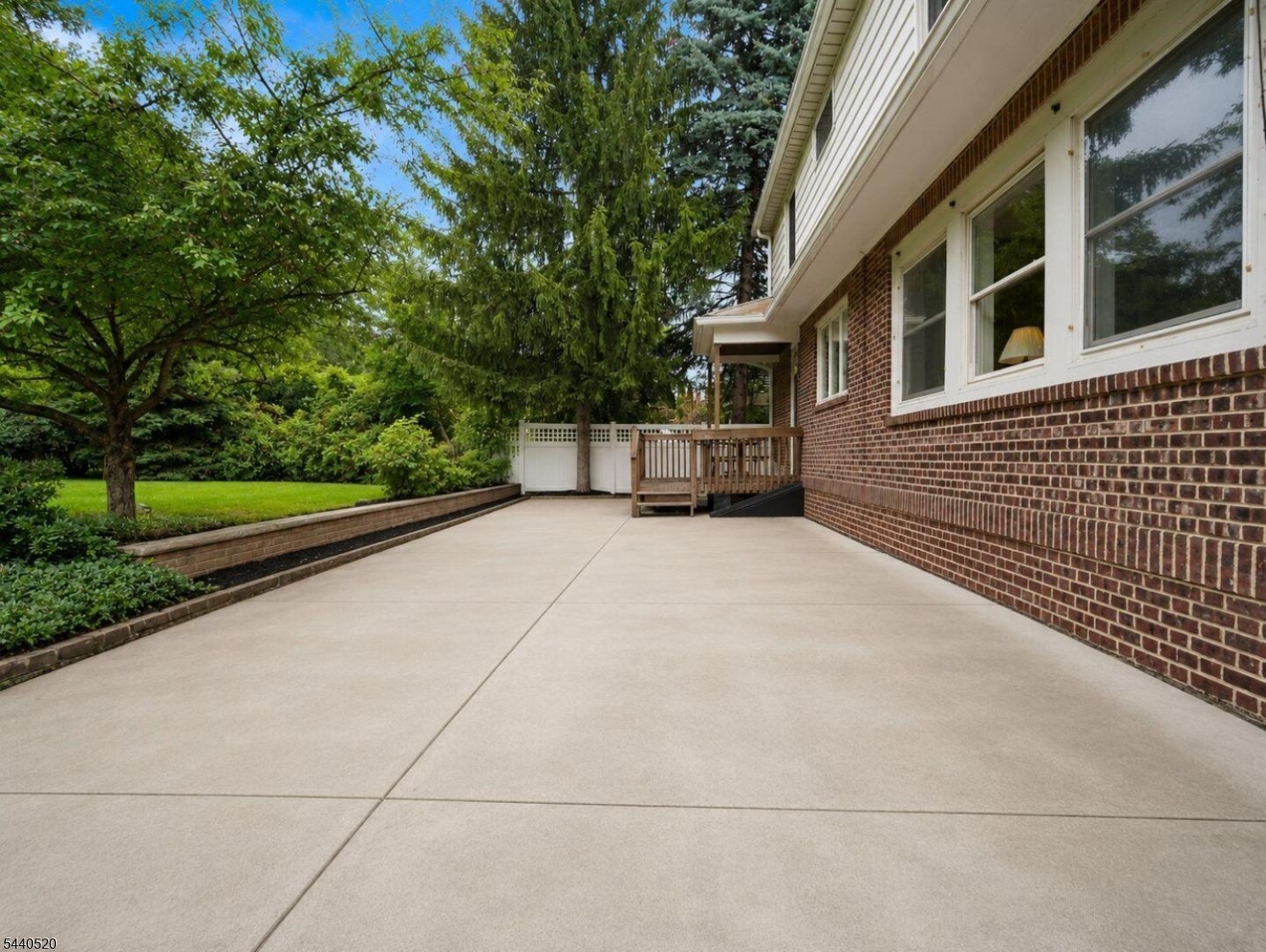 Tuxedo Park - Residential