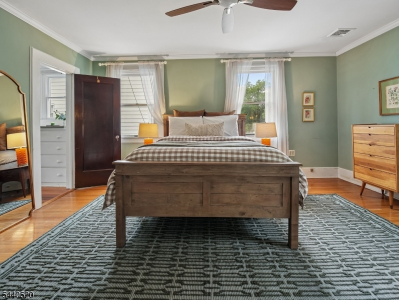 Tuxedo Park - Residential