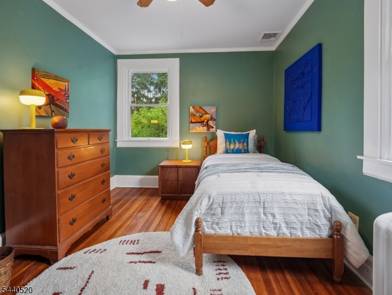Tuxedo Park - Residential