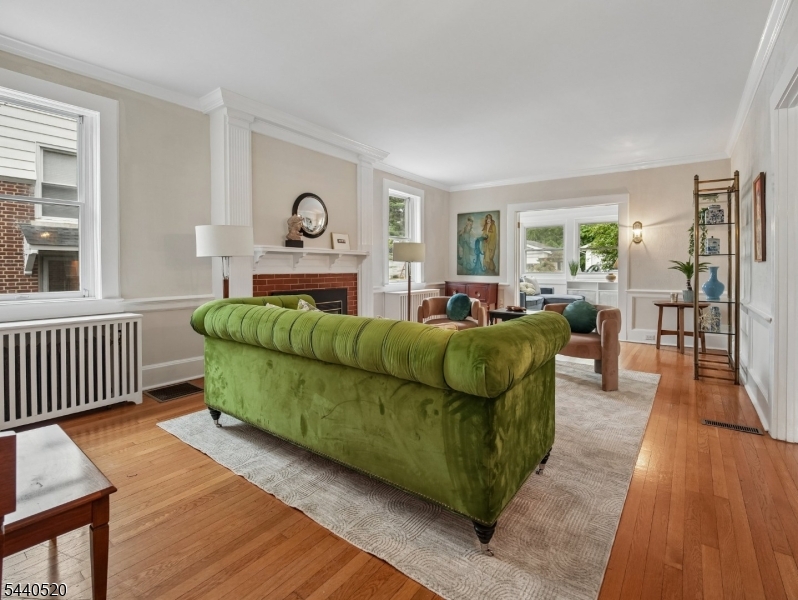 Tuxedo Park - Residential