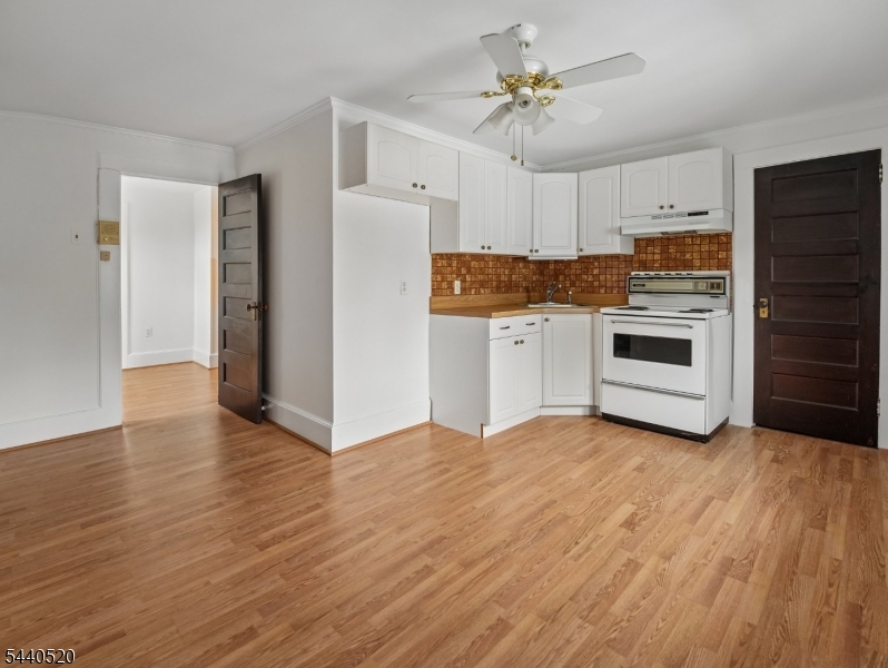 Tuxedo Park - Residential