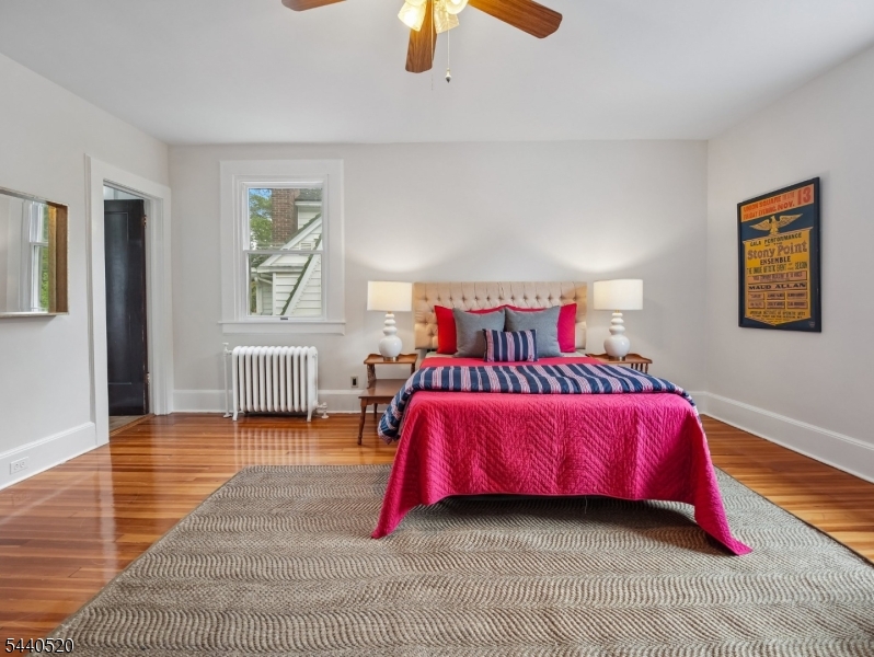 Tuxedo Park - Residential