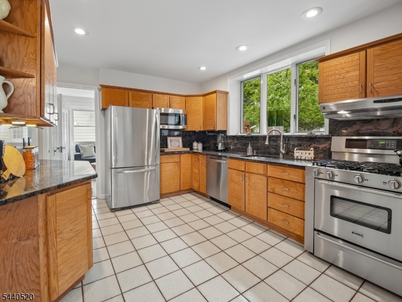 Tuxedo Park - Residential