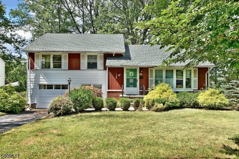Great opportunity for a home in Madison. Hardwood floors throughout and plenty of room for storage, etc in the basement. Nice Corner lot provides an ample yard and convenient location.