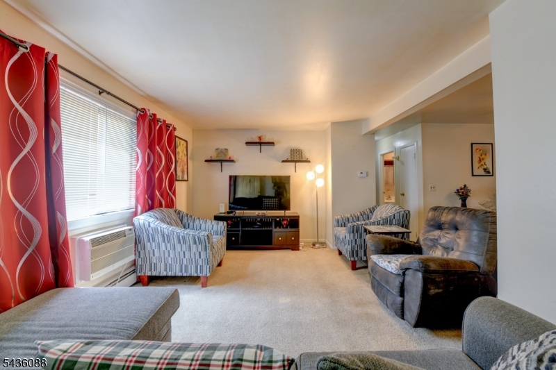 Wyndmoor - Residential