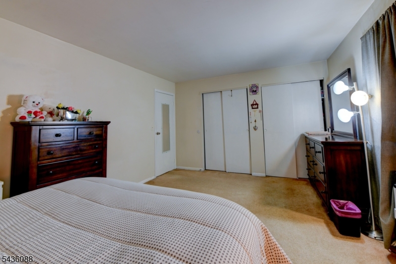 Wyndmoor - Residential