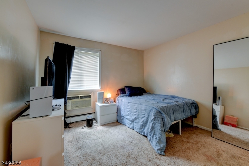 Wyndmoor - Residential