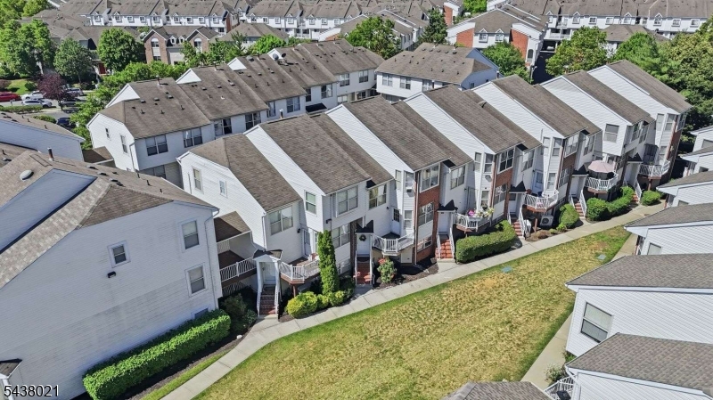 Harbortown Xing - Residential