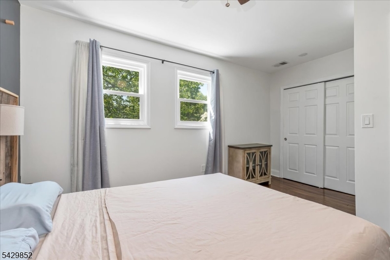 Lincoln Park - Residential