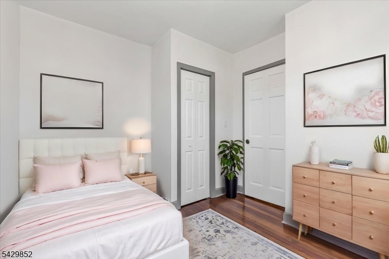 Lincoln Park - Residential