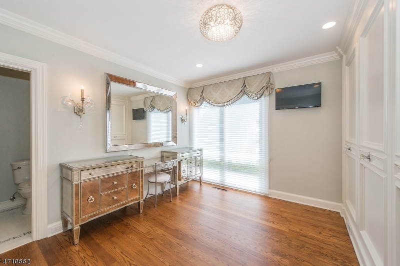 New Vernon - Residential