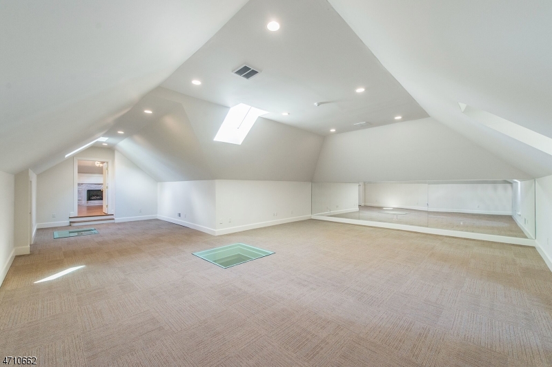 New Vernon - Residential