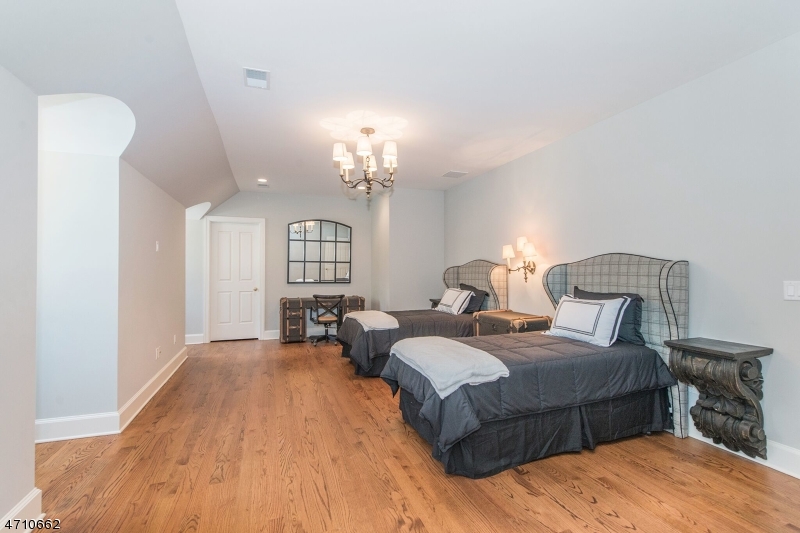 New Vernon - Residential