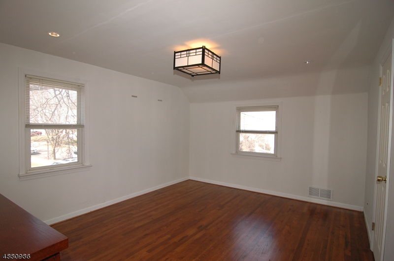 OAKVIEW - Residential