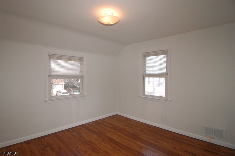 OAKVIEW - Residential