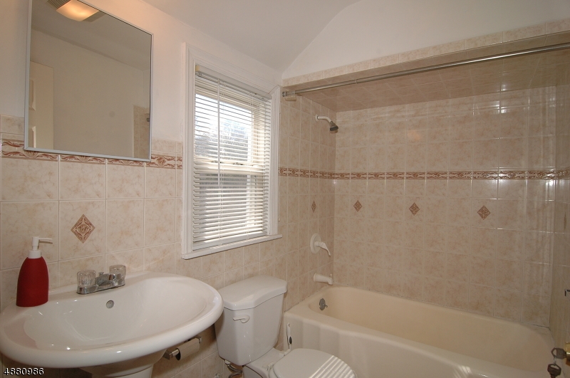 OAKVIEW - Residential