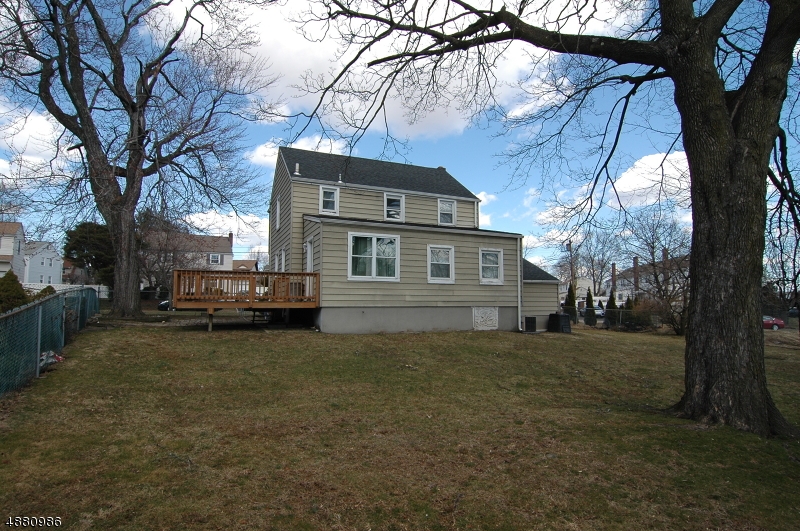OAKVIEW - Residential