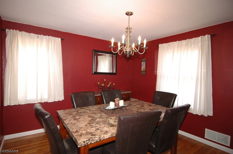 OAKVIEW - Residential
