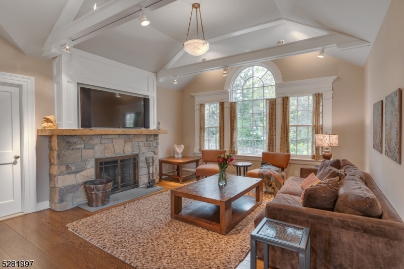 Old Short Hills - Residential