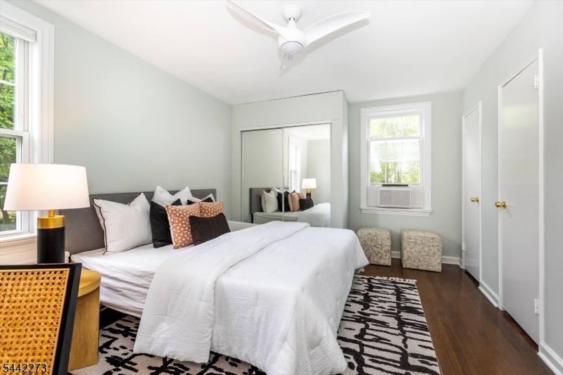 Gateway Manor - Residential