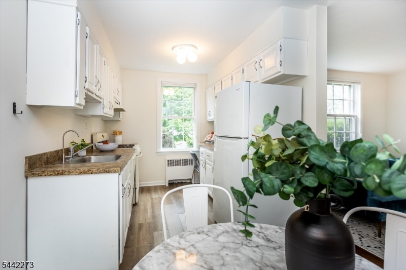 Gateway Manor - Residential