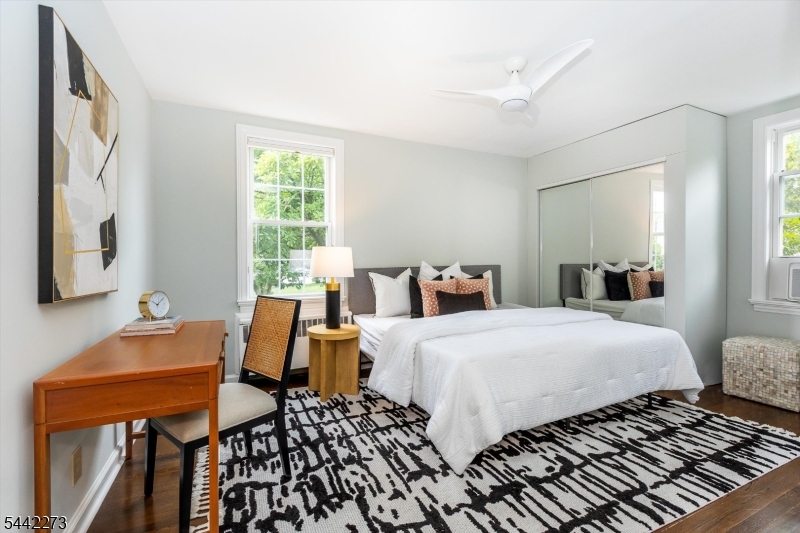 Gateway Manor - Residential