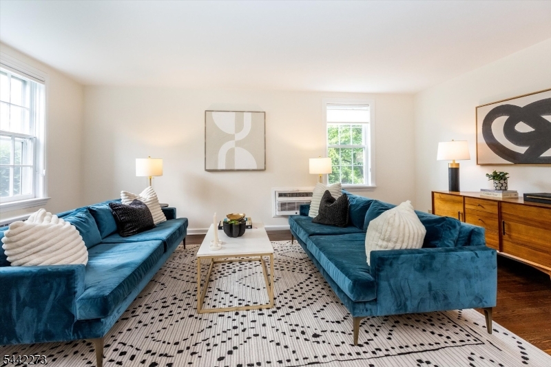 Gateway Manor - Residential